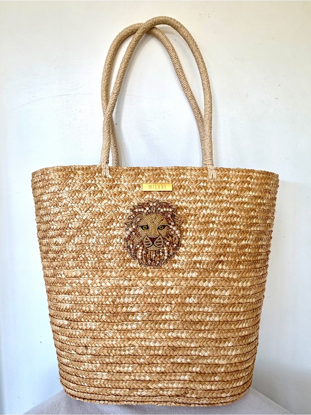 Milani Natural Straw Tote, Beaded Gold Lion Accent, Like New, 13x16 - Picture 3 of 12